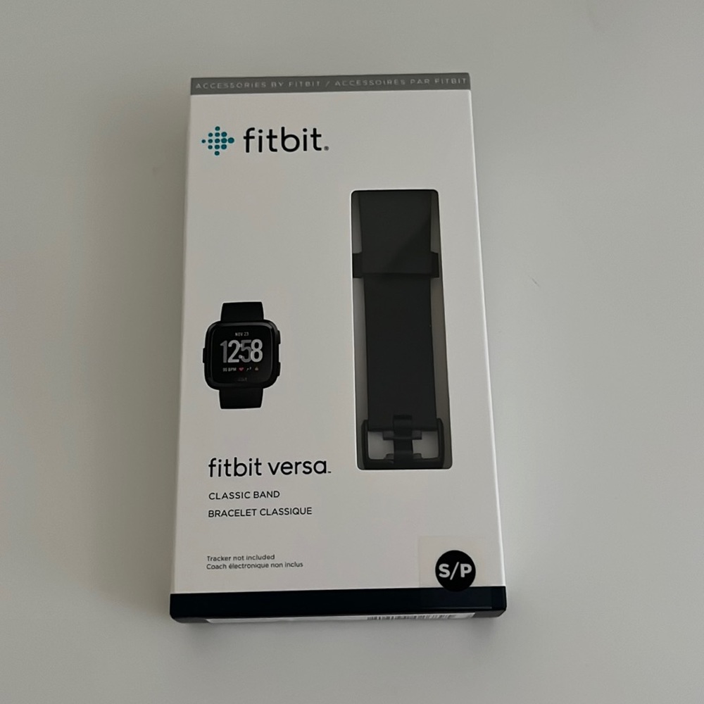 NEW FITBIT VERSA Classic Accessory Band Size Small Black BAND ONLY